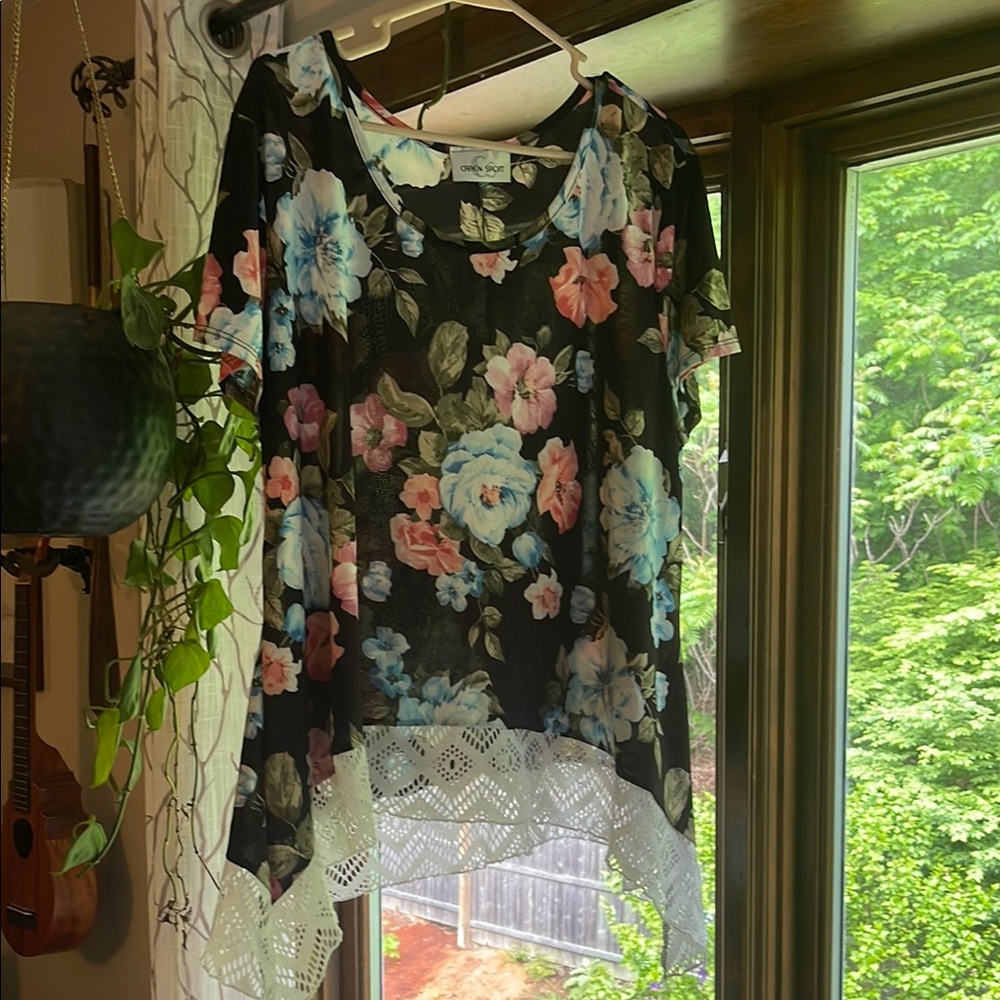 Caren Sport Floral Short Sleeve Blouse Pink and Blue on Black white eyelet trim